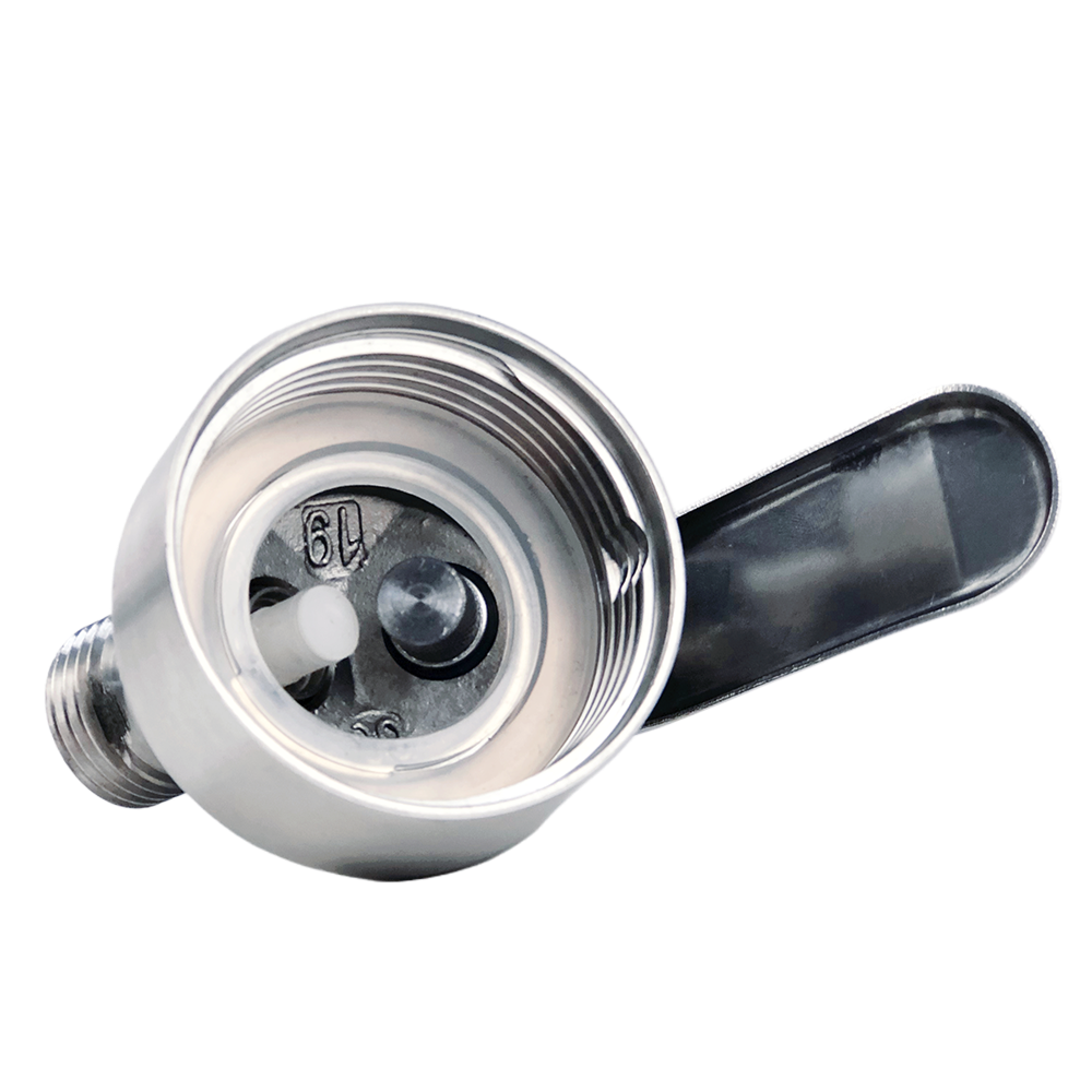 Detalle de válvula metálica reforzada de batedor de acero inoxidable - control de gas de precisión y diseño a prueba de fugas